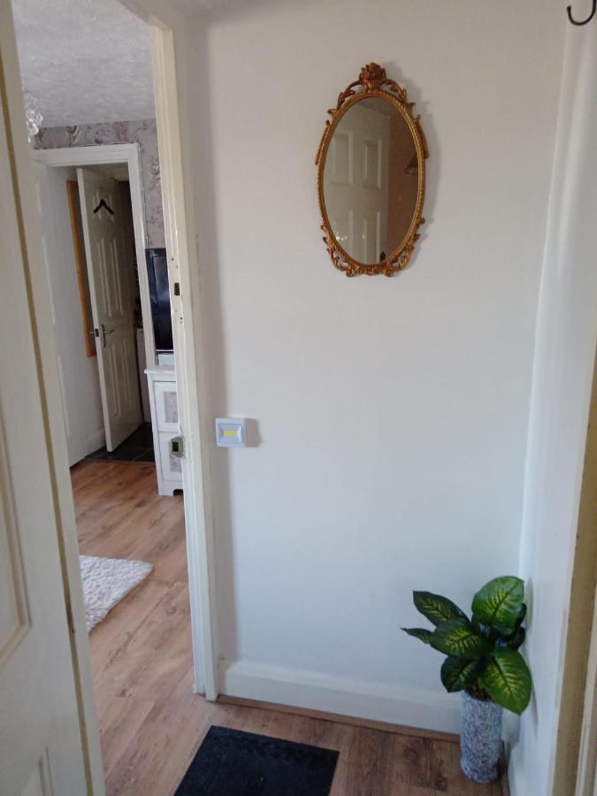 Havisham Studio Flat Rochester Me1 1Xz Strood Exterior photo